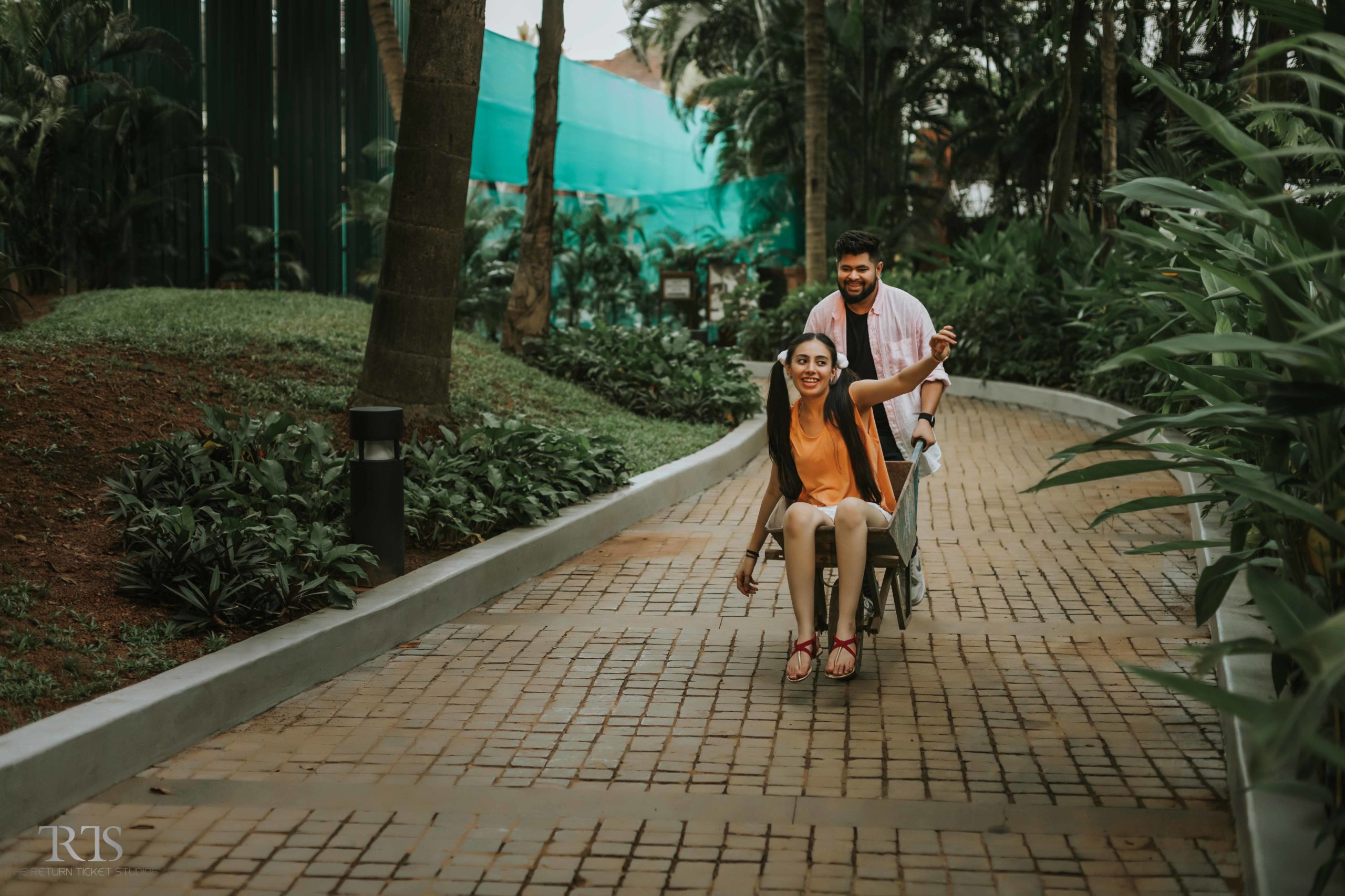 couple playing the alila diwa goa hotel in 